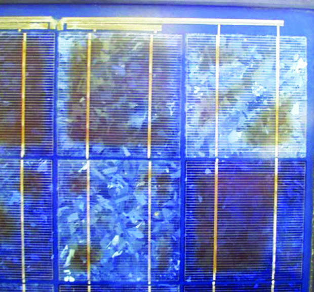 Abb. 4: Verfärbtes EVA [5].